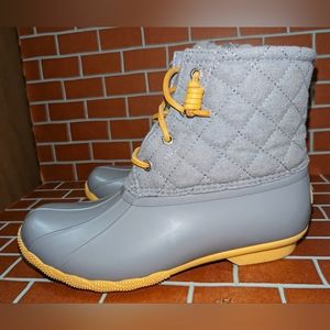 Sperry waterproof boots (pre-loved)